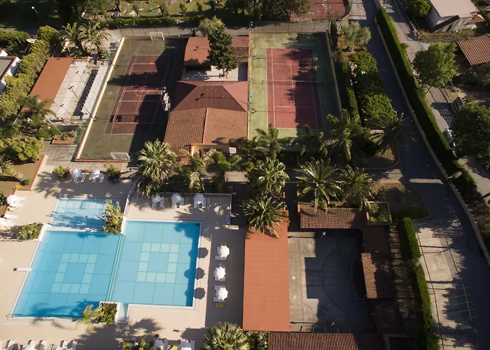 Trivento Apartahotel 2*