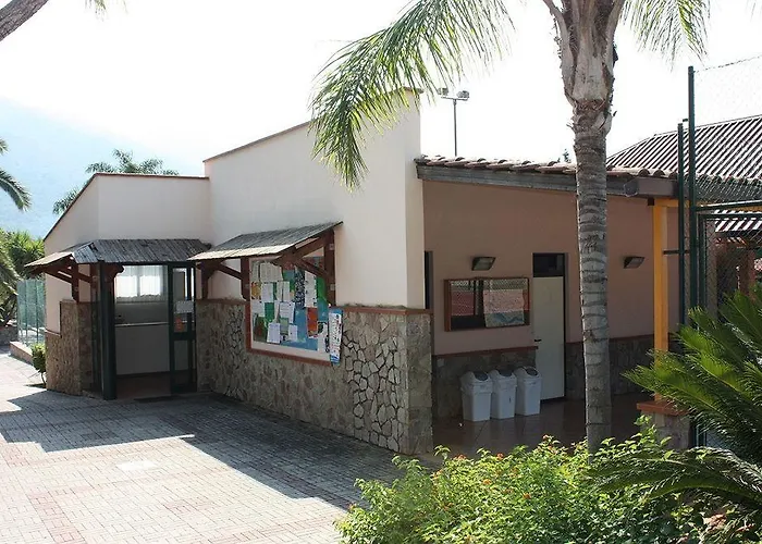 Trivento Apartahotel 2*