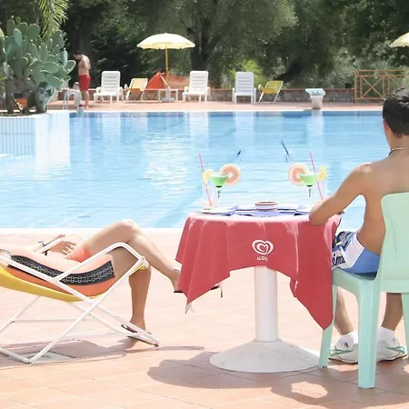 Trivento Hotel apartamentowy