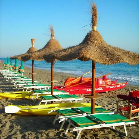 Trivento Aparthotel 2*